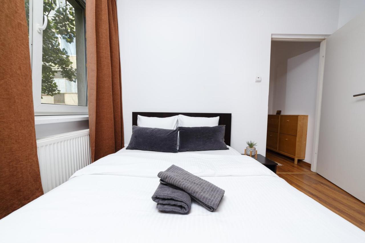 Colorapartments Bratianu44 Boulevard *